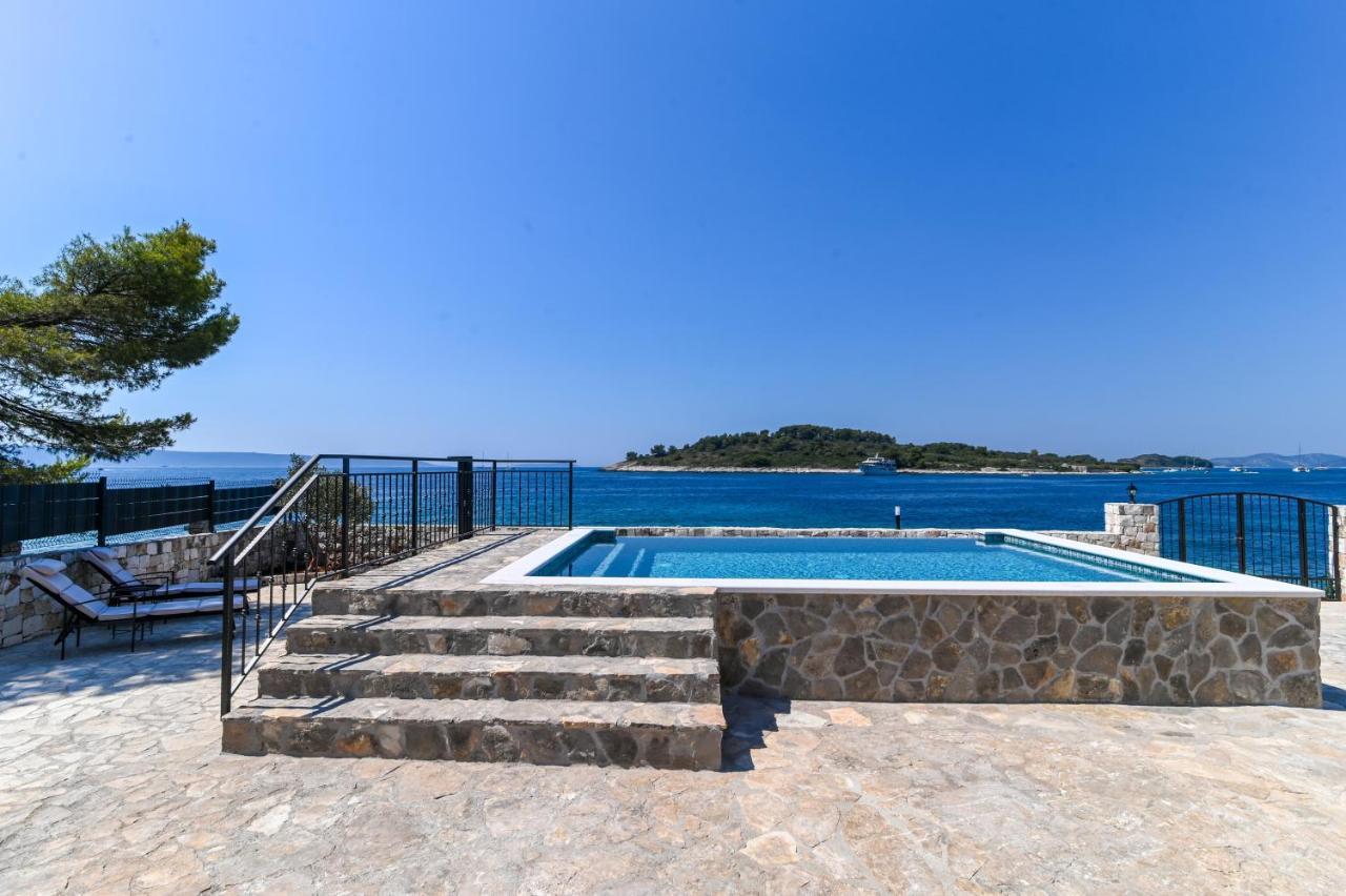 Villa Rudini With Heated Pool Округ Горни Екстериор снимка