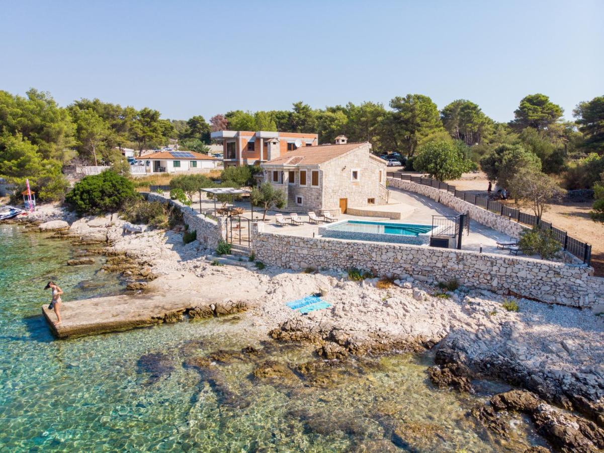 Villa Rudini With Heated Pool Округ Горни Екстериор снимка
