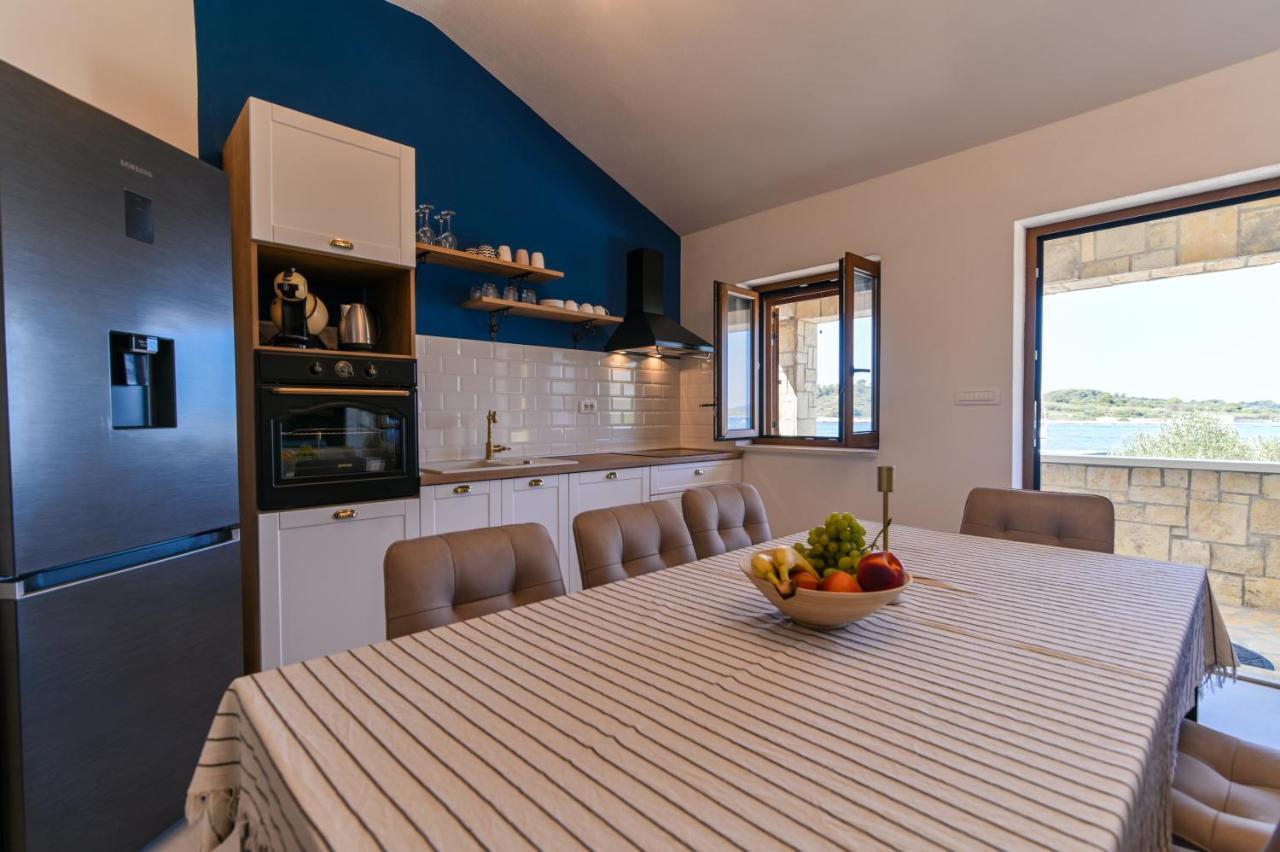 Villa Rudini With Heated Pool Округ Горни Екстериор снимка