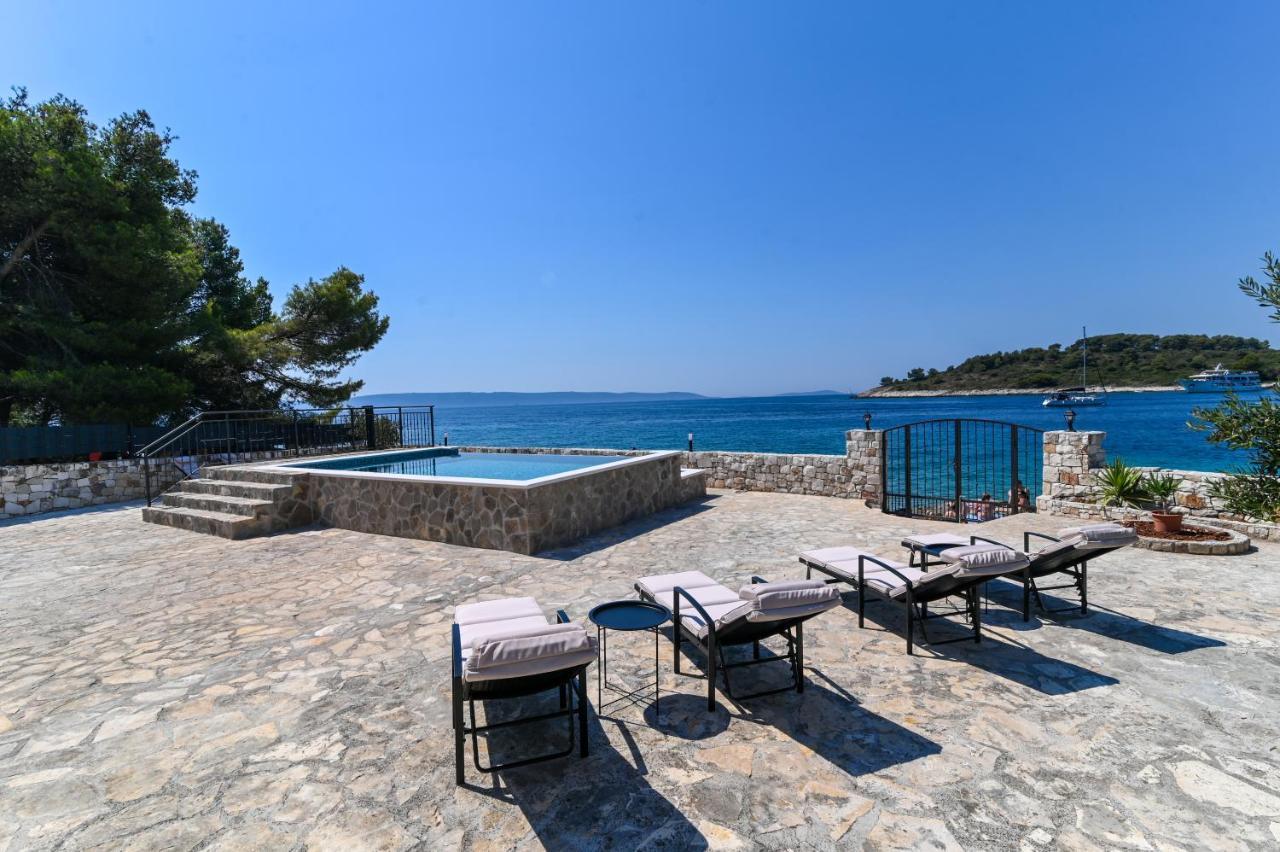 Villa Rudini With Heated Pool Округ Горни Екстериор снимка