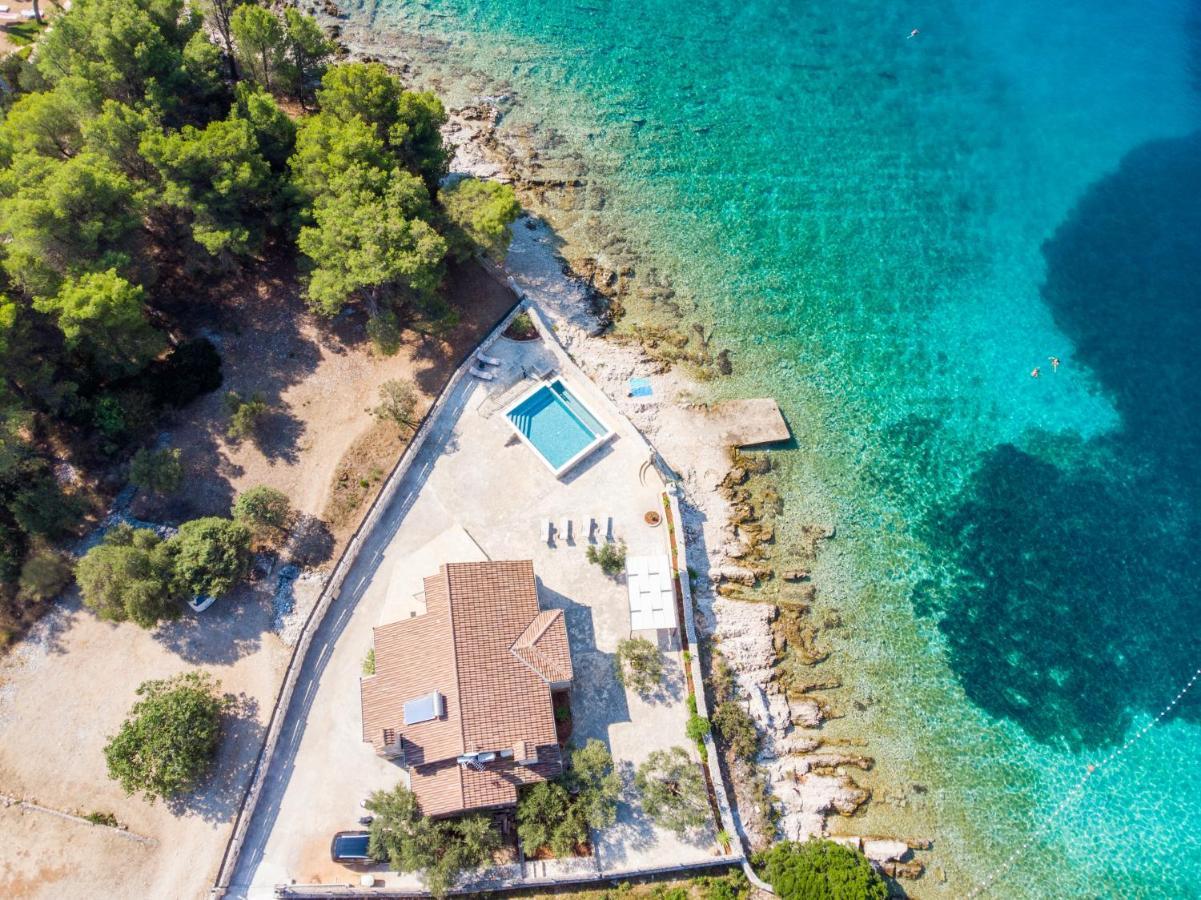 Villa Rudini With Heated Pool Округ Горни Екстериор снимка