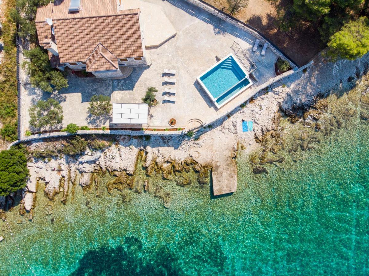 Villa Rudini With Heated Pool Округ Горни Екстериор снимка